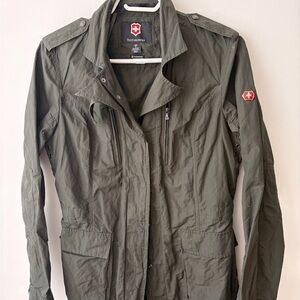 Victorinox Swiss Army Olive Utility Jacket – Size 8 / 42 – Military Style